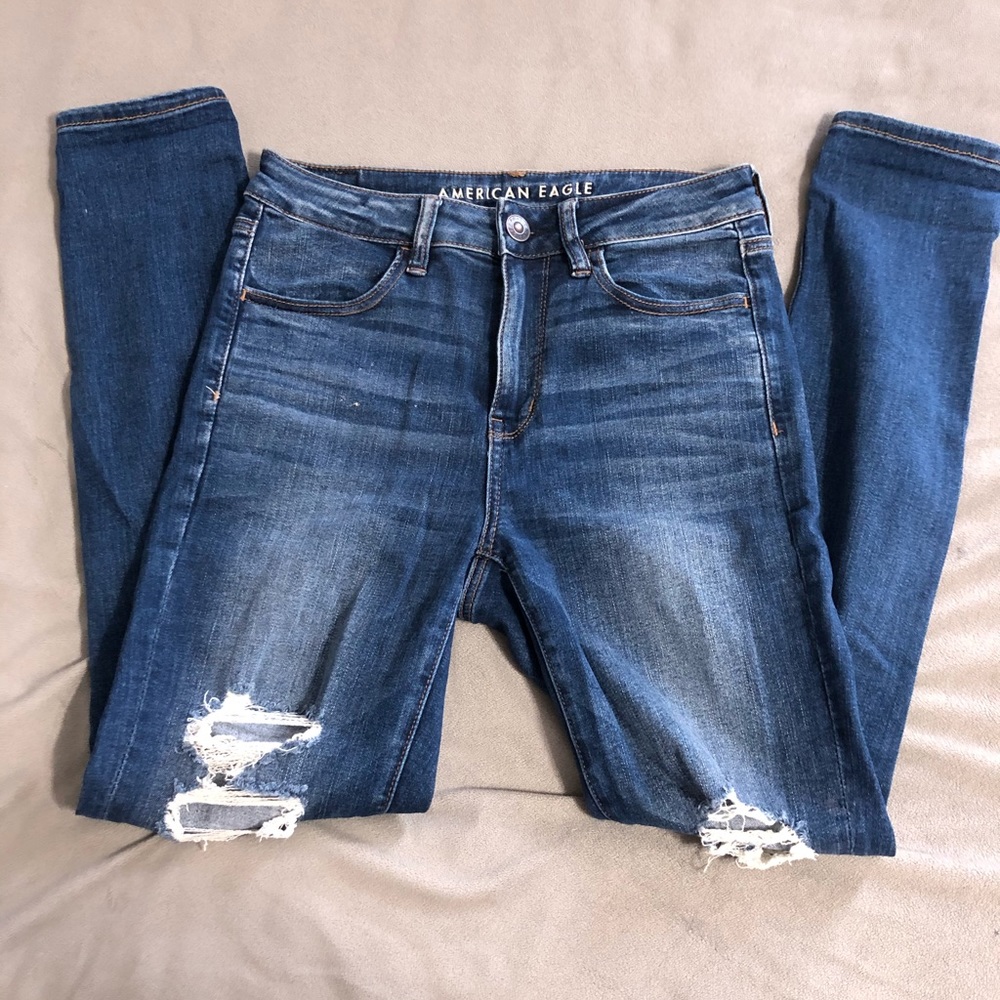 american eagle blue ripped jeans